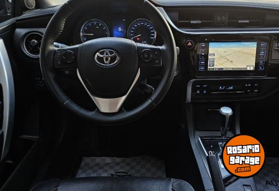 Autos - Toyota Corolla SEG 2018 Nafta 100000Km - En Venta