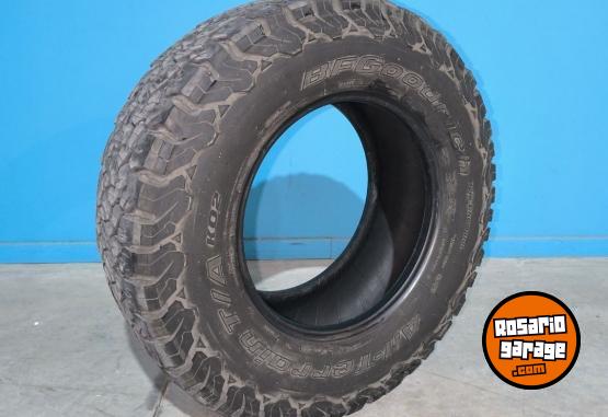 Accesorios para Autos - Cubiertas BFGoodrich All-Terrain T/A KO2 285/70R17 - En Venta