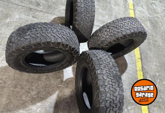 Accesorios para Autos - Cubiertas BFGoodrich All-Terrain T/A KO2 285/70R17 - En Venta