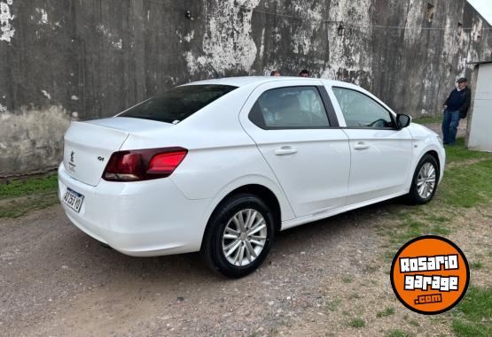 Autos - Peugeot 301 allure 2018 Diesel 110000Km - En Venta