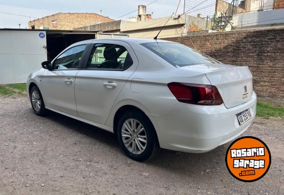 Autos - Peugeot 301 allure 2018 Diesel 110000Km - En Venta