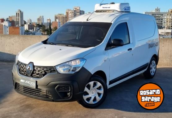 Utilitarios - Renault Kangoo EXPRESS 1.6 2024 Nafta 3800Km - En Venta