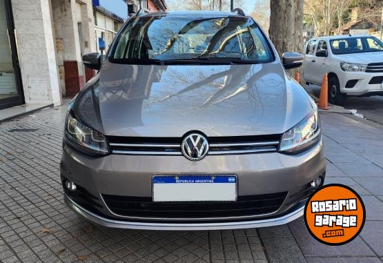 Autos - Volkswagen SURAN 2017 Nafta 65000Km - En Venta