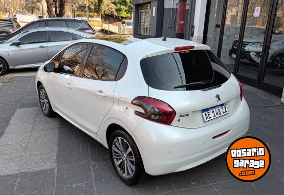 Autos - Peugeot 208 2020 Nafta 60000Km - En Venta