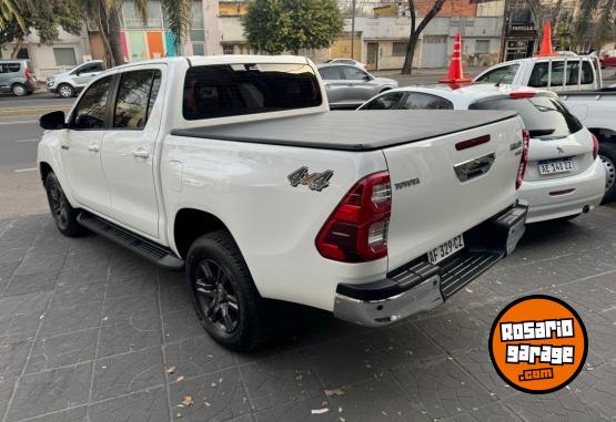 Camionetas - Toyota Hilux 2022 Diesel 50000Km - En Venta