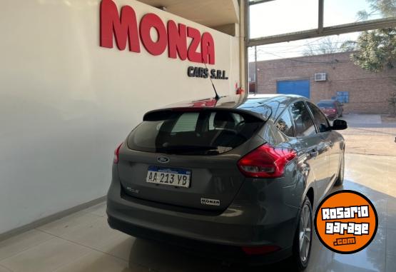 Autos - Ford Focus 2016 Nafta 98700Km - En Venta