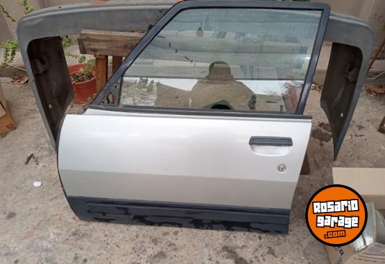 Accesorios para Autos - Vendo 4 puertas de Peugeot 504 - En Venta