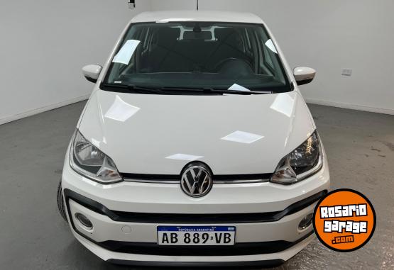 Autos - Volkswagen HIGH UP 5P 2017 Nafta 102858Km - En Venta