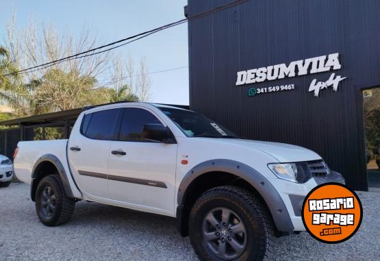 Camionetas - Mitsubishi MITSUBISHI OUTDOOR 4X4 2016 Diesel 110000Km - En Venta