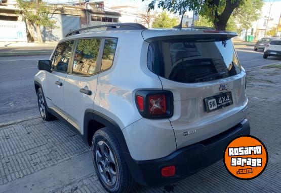 Camionetas - Jeep RENEGADE SPORT PLUS 2017 Nafta 95000Km - En Venta