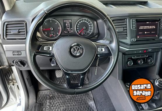 Camionetas - Volkswagen AMAROK COMFORT 4X2 180 HP 2017 Diesel 76972Km - En Venta