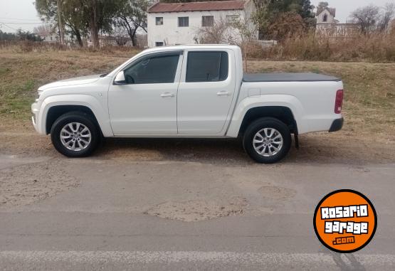 Camionetas - Volkswagen Amarok confort 2020 Diesel 80000Km - En Venta