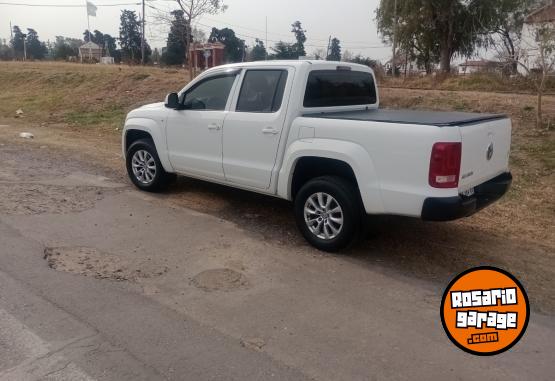 Camionetas - Volkswagen Amarok confort 2020 Diesel 80000Km - En Venta