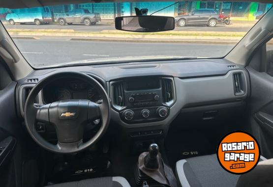 Camionetas - Chevrolet S10 Ls 2018 Diesel 142000Km - En Venta