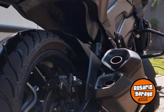 Motos - Bajaj Dominar 400 UG 2022 Nafta 8000Km - En Venta