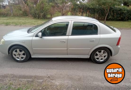 Autos - Chevrolet Astra 2005 GNC 350000Km - En Venta