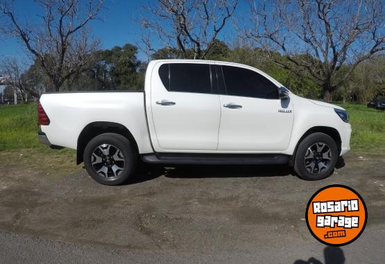 Camionetas - Toyota Hilux 2.8TDI SRX AUT 4x2 2020 Diesel 47000Km - En Venta