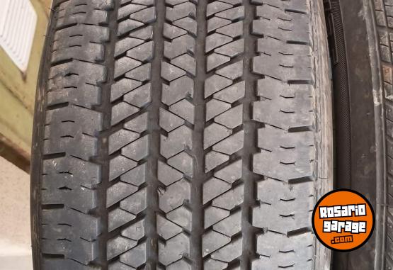 Accesorios para Autos - Bridgestone dueller 245/65-17 - En Venta