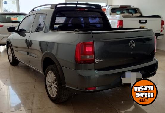 Camionetas - Volkswagen SAVEIRO D/C HIGHLINE 2017 Nafta 160000Km - En Venta