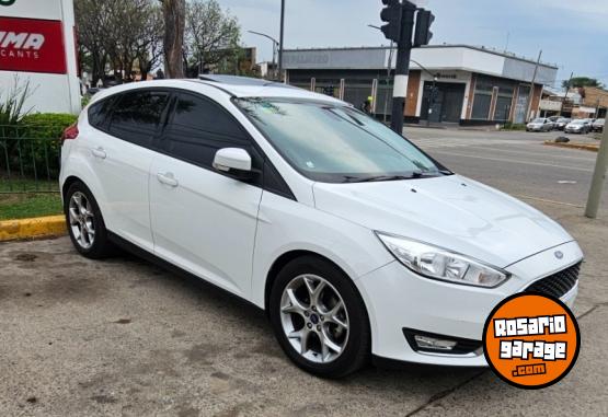 Autos - Ford FOCUS SE PLUS MT 2015 Nafta 101000Km - En Venta