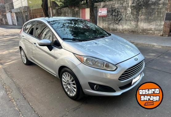 Autos - Ford Fiesta Kinetic 2014 Nafta 120000Km - En Venta