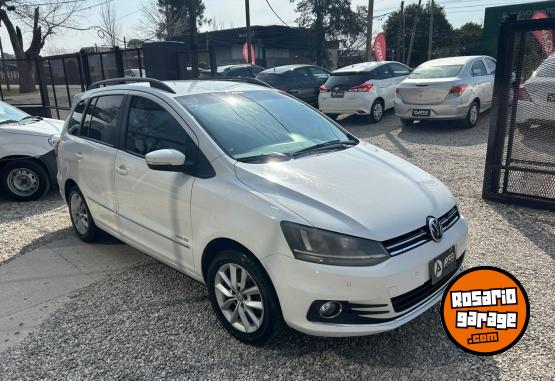 Autos - Volkswagen SURAN  1.6 HIGHLINE 2015 Nafta  - En Venta