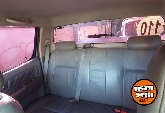 Camionetas - Toyota Hillux 3.0 4x2 Srv 2009 Diesel 190000Km - En Venta