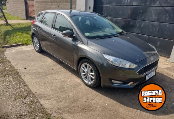 Autos - Ford Focus SE MT. 5 ptas. 2017 Nafta 111111Km - En Venta