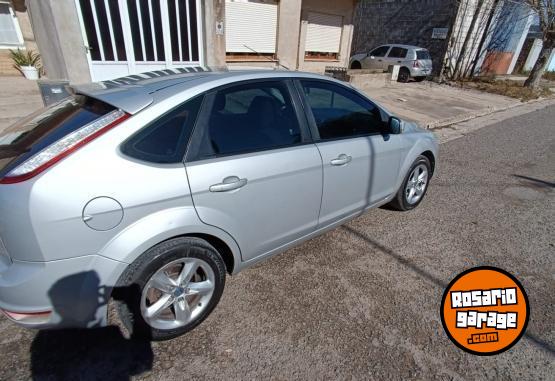 Autos - Ford Focus 2 1.6 2011 Nafta 211000Km - En Venta