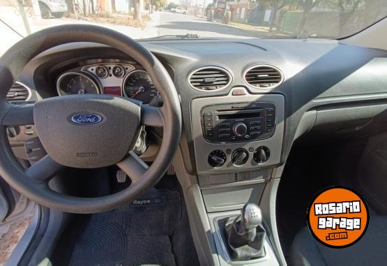 Autos - Ford Focus 2 1.6 2011 Nafta 211000Km - En Venta