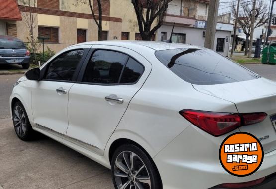 Autos - Fiat Cronos Precision 2022 GNC 63900Km - En Venta