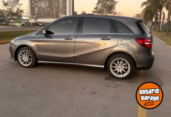 Autos - Mercedes Benz B200 Esition Urbna 2016 Nafta 115000Km - En Venta