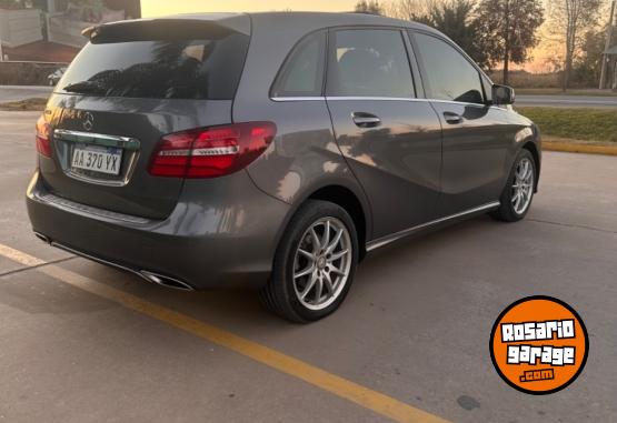 Autos - Mercedes Benz B200 Esition Urbna 2016 Nafta 115000Km - En Venta