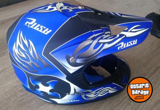 Accesorios para Motos - Vendo Casco Enduro marca Rush impecable. - En Venta