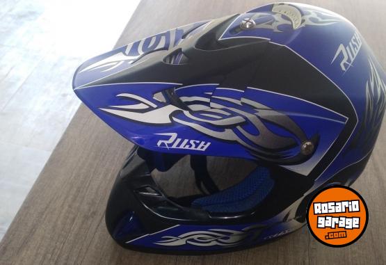 Accesorios para Motos - Vendo Casco Enduro marca Rush impecable. - En Venta