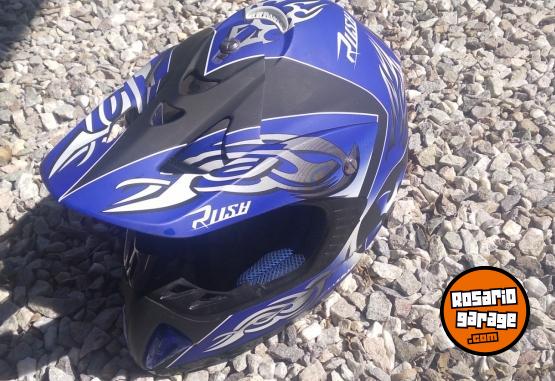 Accesorios para Motos - Vendo Casco Enduro marca Rush impecable. - En Venta