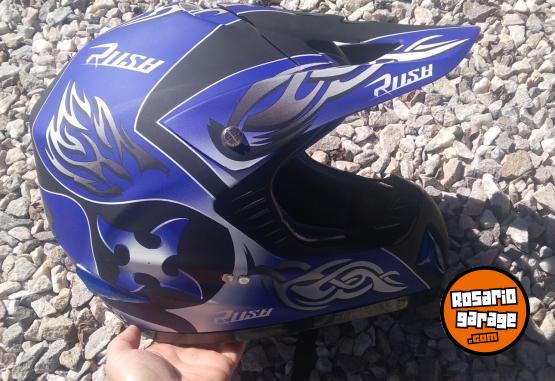 Accesorios para Motos - Vendo Casco Enduro marca Rush impecable. - En Venta