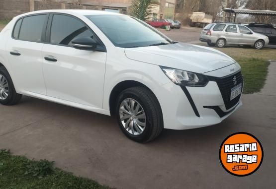 Autos - Peugeot 208 like 2022 Nafta 10500Km - En Venta