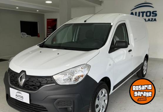 Utilitarios - Renault Kangoo Express Furgon 2024 Nafta 0Km - En Venta