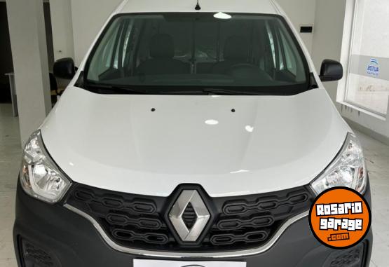 Utilitarios - Renault Kangoo Express Furgon 2024 Nafta 0Km - En Venta