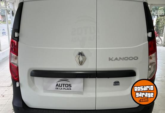 Utilitarios - Renault Kangoo Express Furgon 2024 Nafta 0Km - En Venta