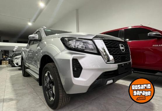 Camionetas - Nissan FRONTIER PLATINUM 4X2 AT 2024 Nafta 0Km - En Venta