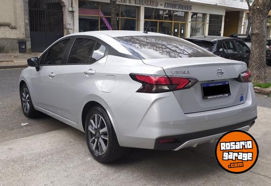 Autos - Nissan Versa Advance CVT 2022 Nafta 70000Km - En Venta