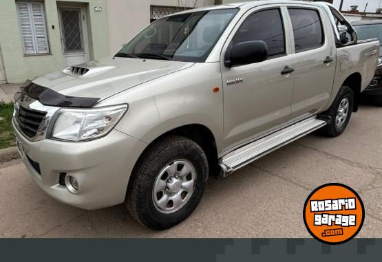 Camionetas - Toyota HILUX DX 2013 Diesel 242000Km - En Venta