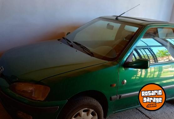 Autos - Peugeot 106 1999 Nafta 210000Km - En Venta