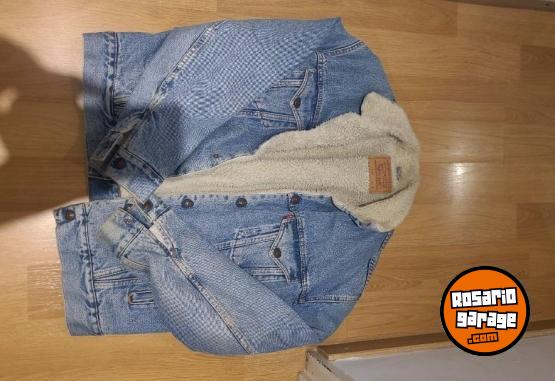 Indumentaria - CAMPERA LEVIS CORDERITO - En Venta