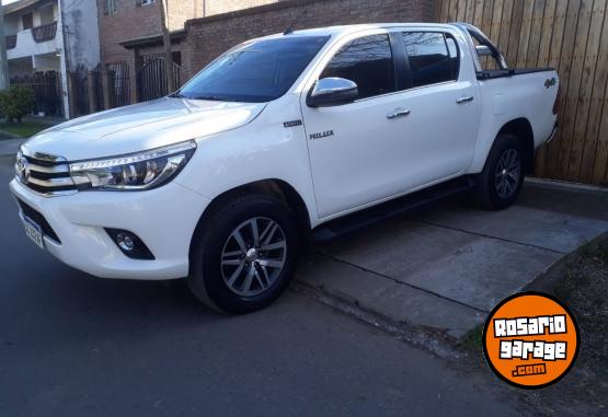 Camionetas - Toyota HILUX SRX AUTOMATICA 4X4 2018 Diesel 27000Km - En Venta