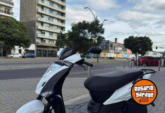 Motos - Kymco AGILITY 125 2023 Nafta 1500Km - En Venta