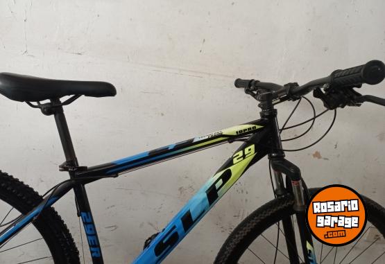 Deportes - Rod 29 con cambios  SHIMANO  con SUSPENSIN  FRENO  A  DISCO  zona centro  rosario - En Venta