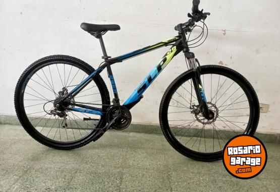 Deportes - Rod 29 con cambios SHIMANO fren a DISCO Con SUSPENSIN - En Venta